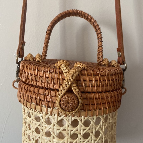 Boho Cottage Core Basket Purse - Picture 2 of 5
